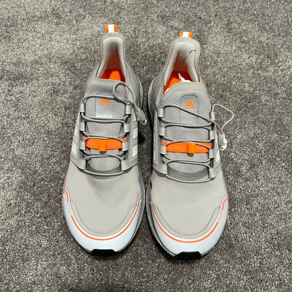 Size 9.5 - adidas UltraBoost Winter.Rdy Grey Signal Orange - Picture 2 of 6